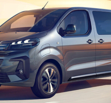 PEUGEOT Traveller